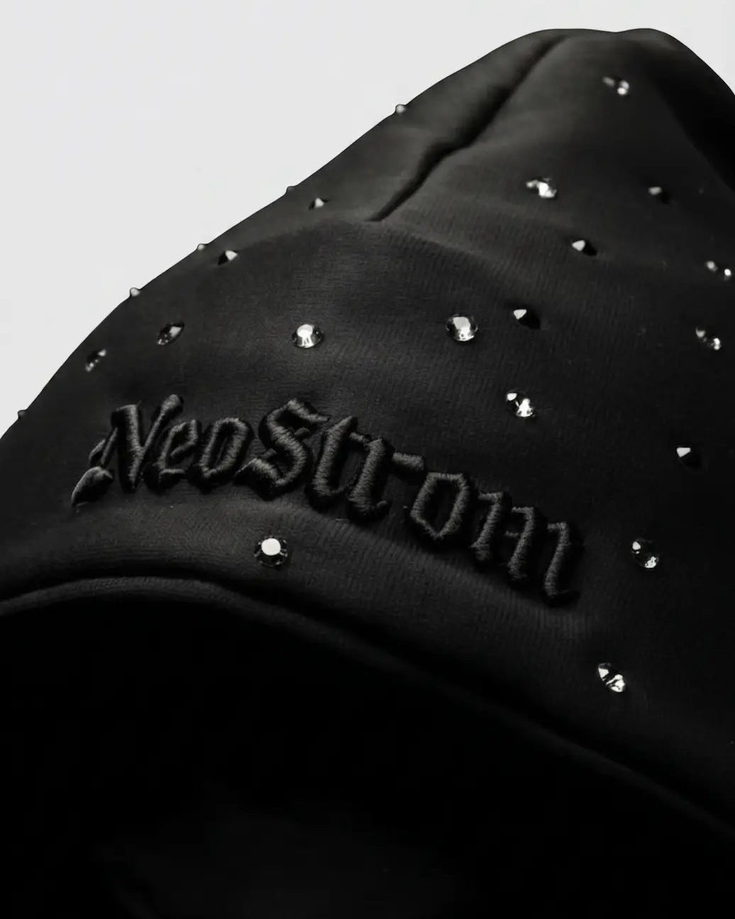 Hoodie con Brillos NeoLuxe®